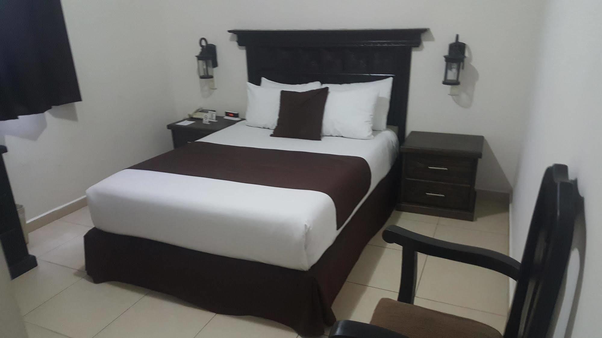 Hotel Go Inn مونكلوفا المظهر الخارجي الصورة