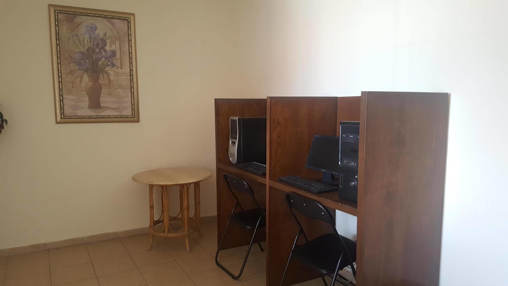 Hotel Go Inn مونكلوفا المظهر الخارجي الصورة