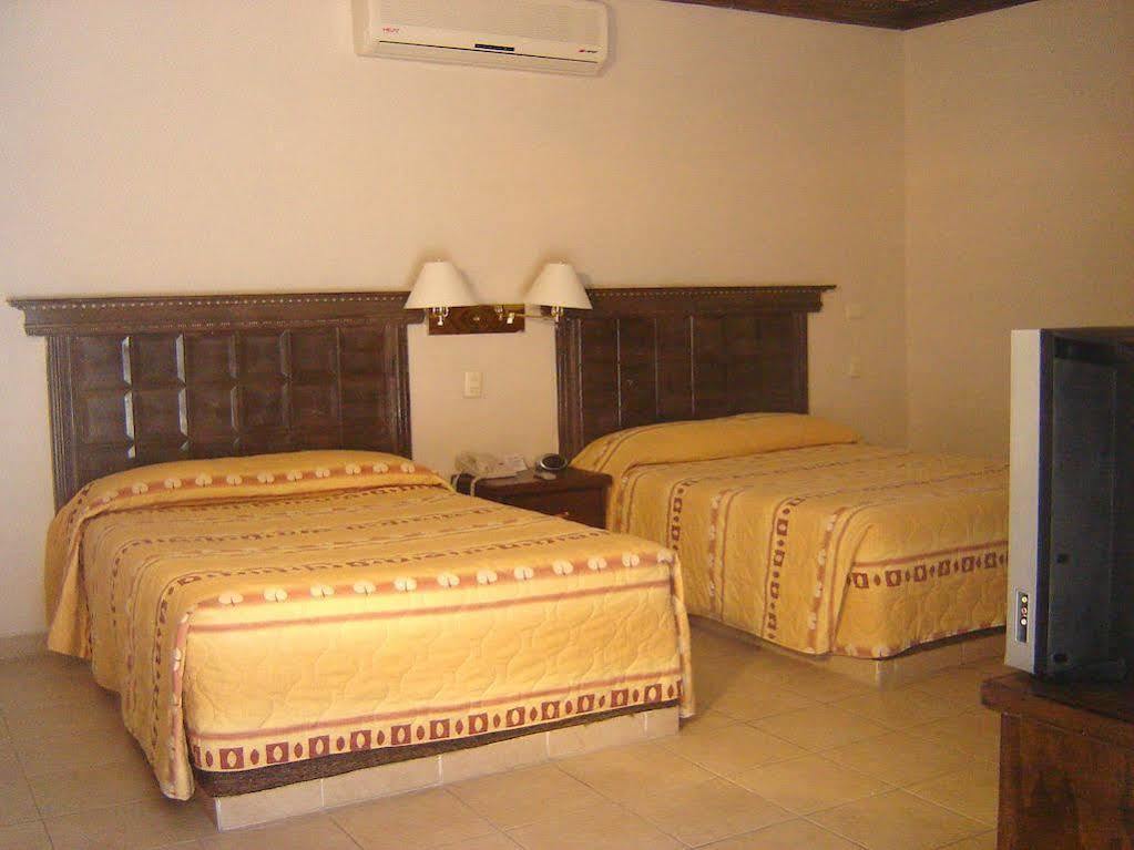 Hotel Go Inn مونكلوفا المظهر الخارجي الصورة